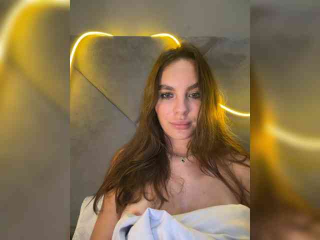 VALERIYAAA webcam