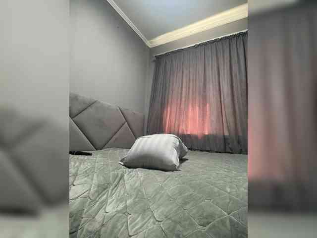 VALERIYAAA webcam