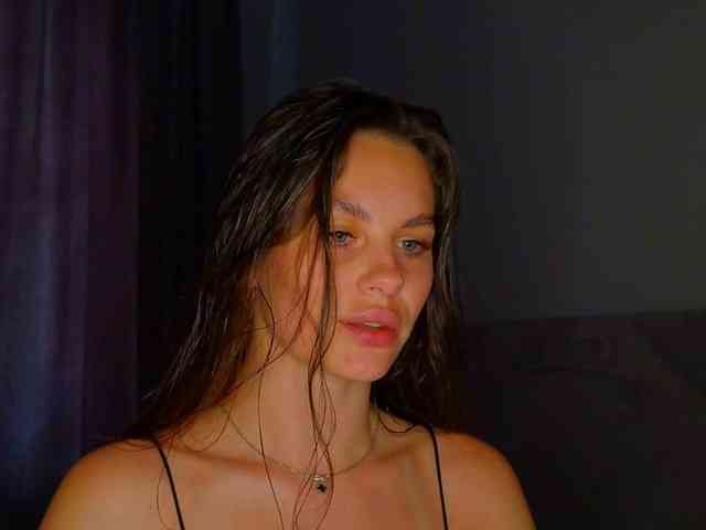 VALERIYAAA webcam