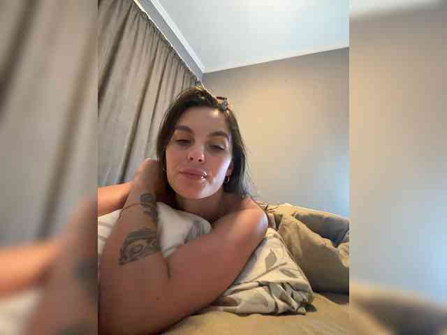 VALERIYAAA webcam