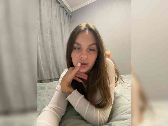 valeriyaaa's live room