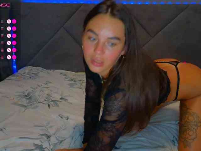 SeLeNaa Sex Cam Show