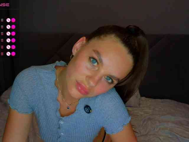 VALERIYAAA webcam