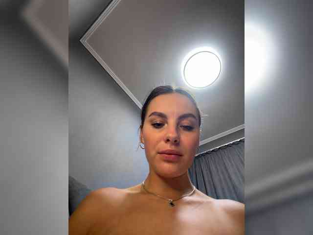 Модель: VALERIYAAA