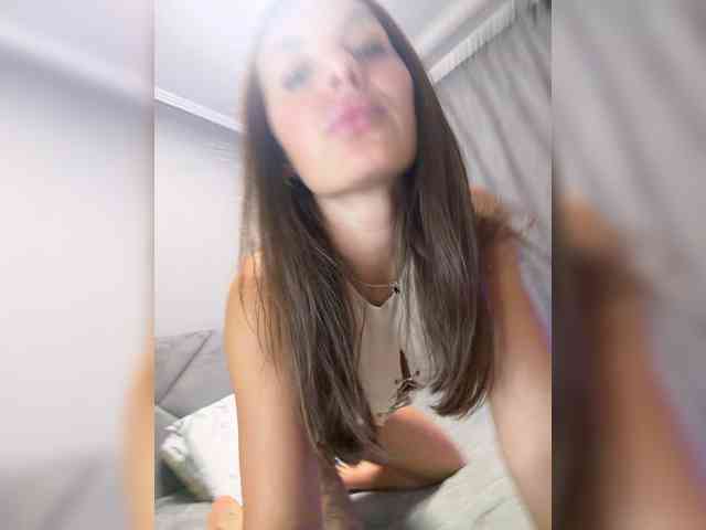 valeriyaaa's live room
