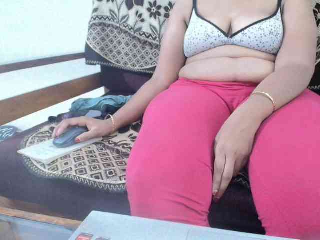 ShruthiIndian56 webcam