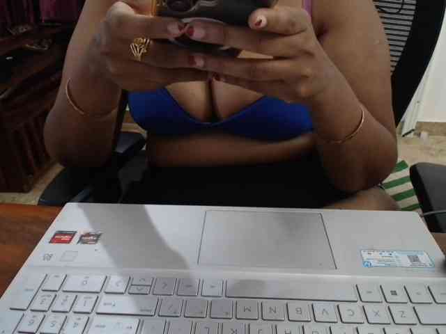 Modelo: ShruthiIndian56