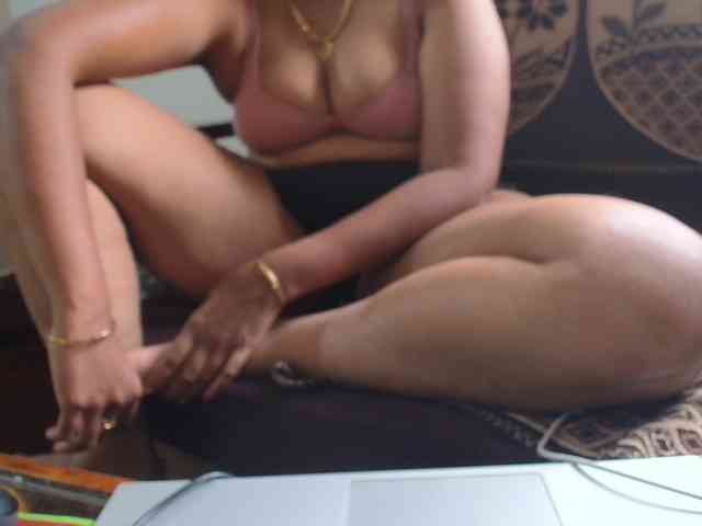 ShruthiIndian56 webcam