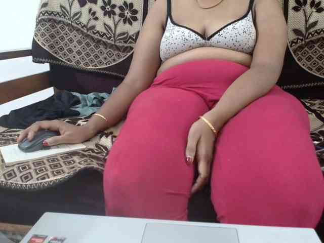 ShruthiIndian56 webcam