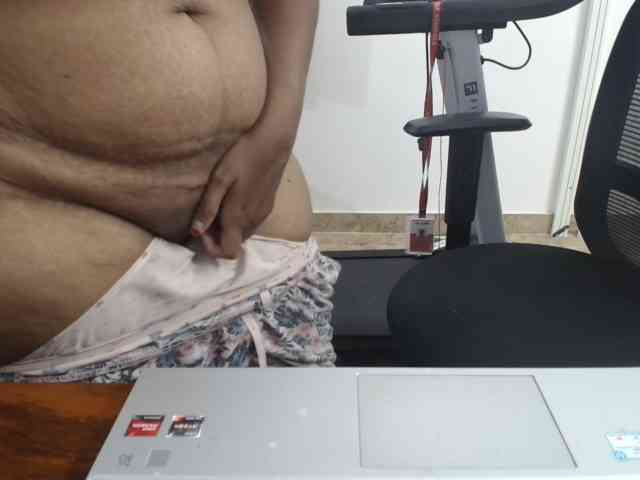 ShruthiIndian56 webcam