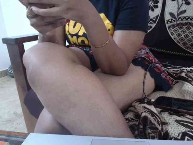 ShruthiIndian56 webcam