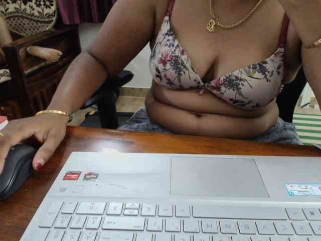ShruthiIndian56 webcam