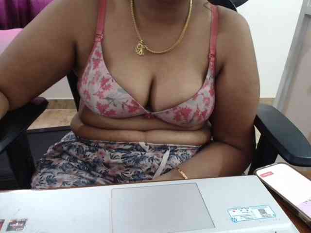 ShruthiIndian56 webcam