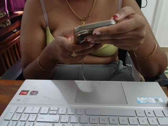 ShruthiIndian56 webcam