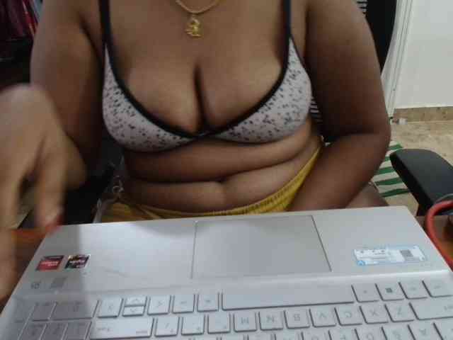 ShruthiIndian56 webcam