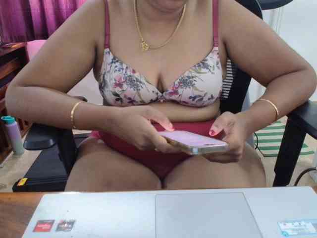ShruthiIndian56 webcam