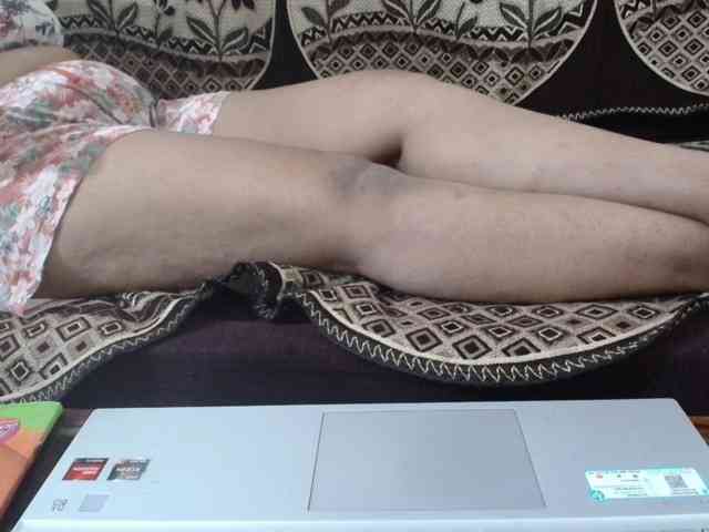 ShruthiIndian56 webcam