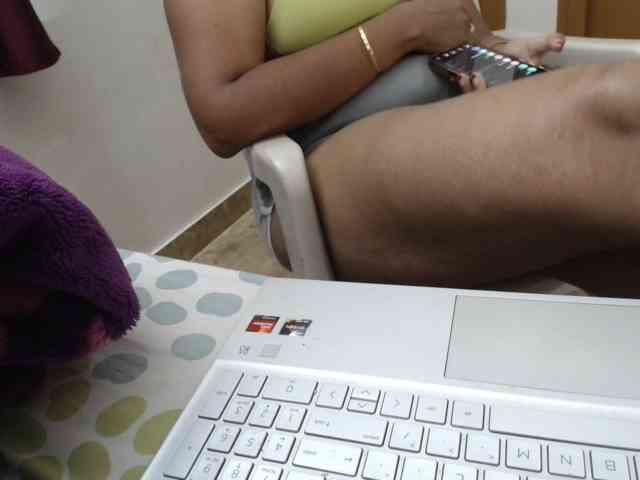 ShruthiIndian56 webcam