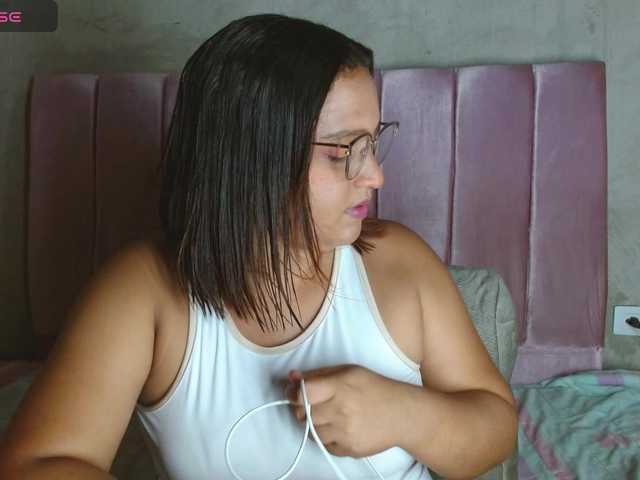 PaolaStone live cam on BongaCams