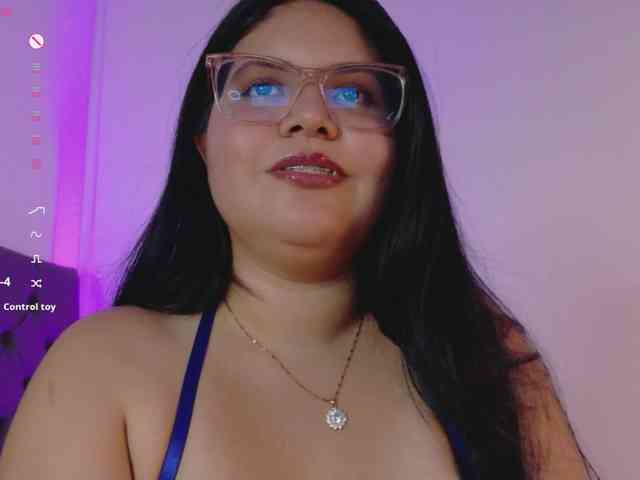 AimiCastanon webcam