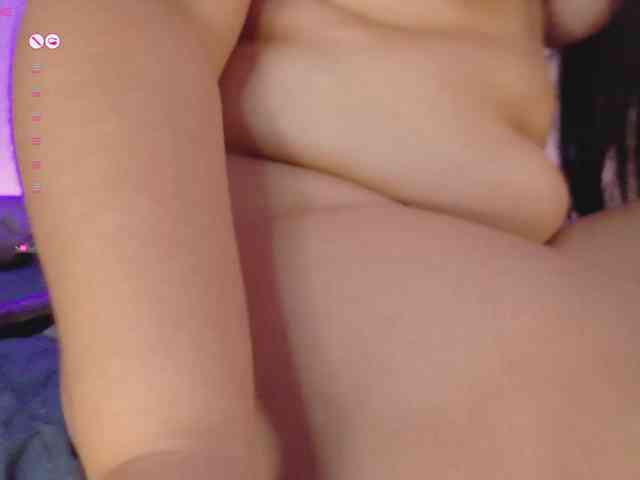 AimiCastanon webcam