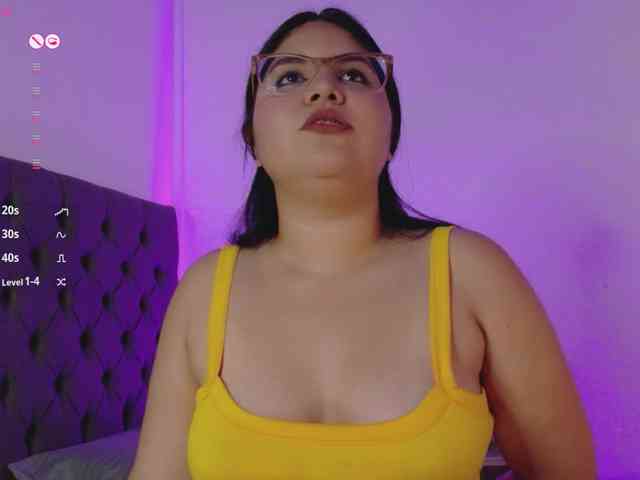 AimiCastanon webcam