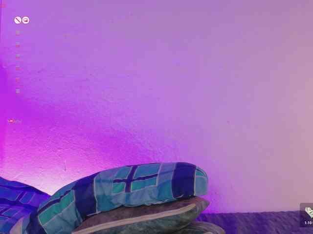AimiCastanon webcam