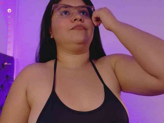 AimiCastanon webcam
