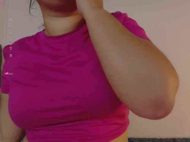 AimiCastanon webcam