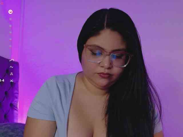 AimiCastanon webcam