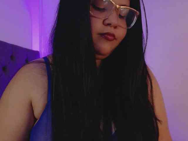 AimiCastanon webcam