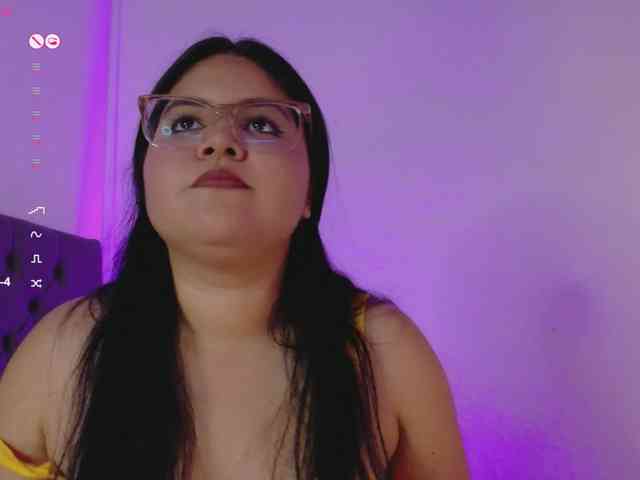 AimiCastanon webcam