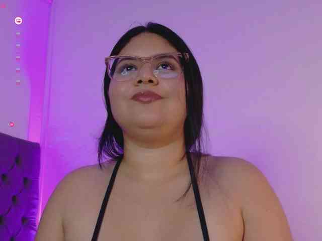 AimiCastanon webcam