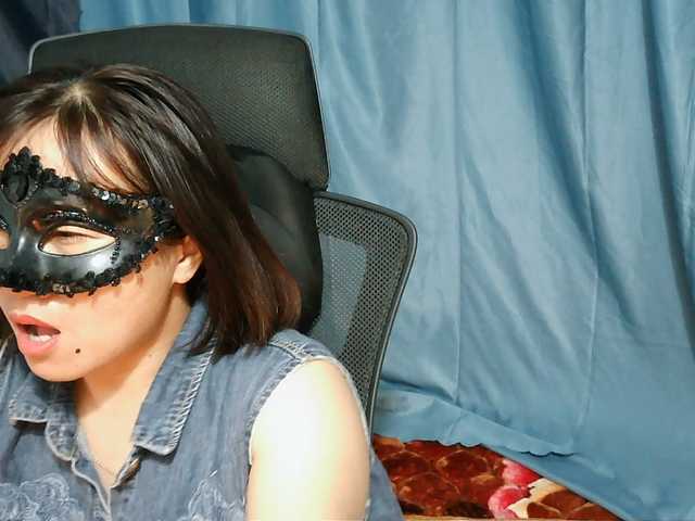 girl30slutty live cam on BongaCams