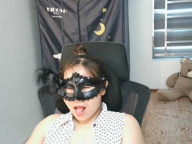 girl30slutty live webcam show