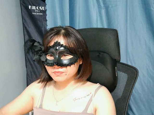 girl30slutty live cam on BongaCams