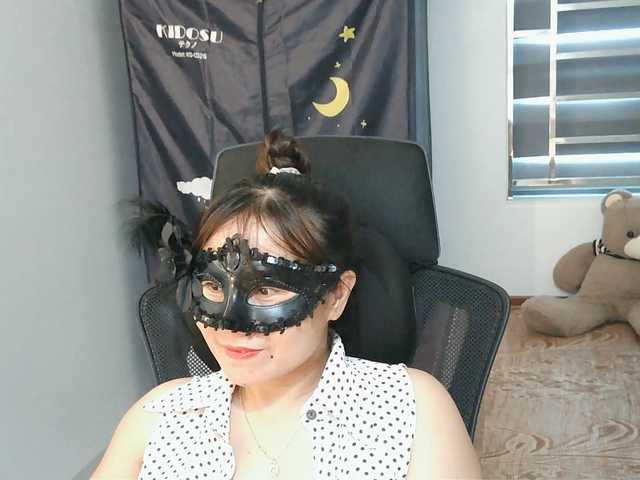 girl30slutty live webcam show