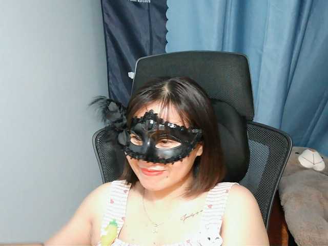 girl30slutty live cam on BongaCams