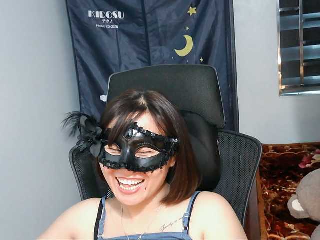 girl30slutty live cam on BongaCams