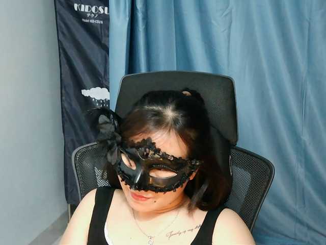 girl30slutty live cam on BongaCams