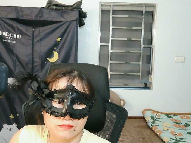 girl30slutty live cam on UnifiedCams