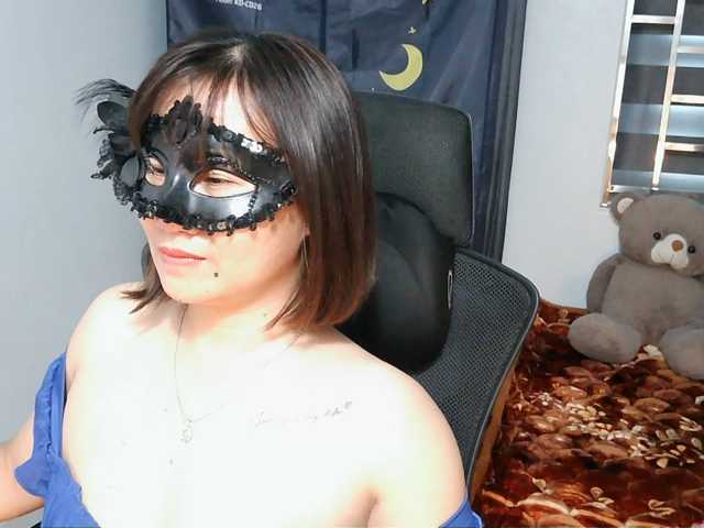 girl30slutty, en directo ahora en BongaCams