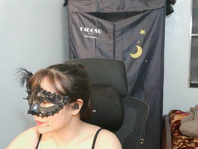 girl30slutty live cam on BongaCams