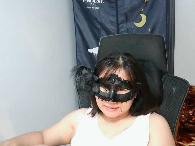 girl30slutty live cam on BongaCams