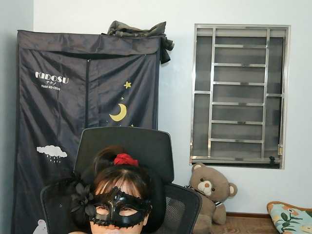 girl30slutty live cam on BongaCams