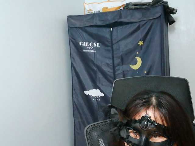 girl30slutty live cam on BongaCams