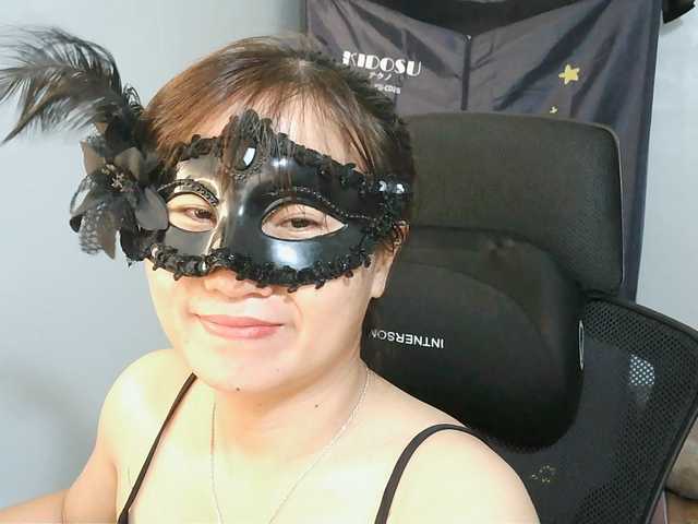 girl30slutty live cam on BongaCams