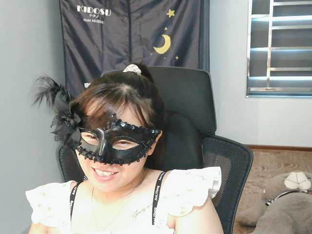 girl30slutty live webcam show