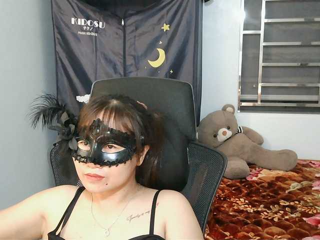 girl30slutty live cam on BongaCams
