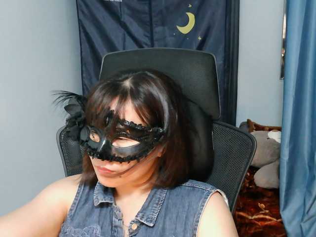girl30slutty live cam on BongaCams